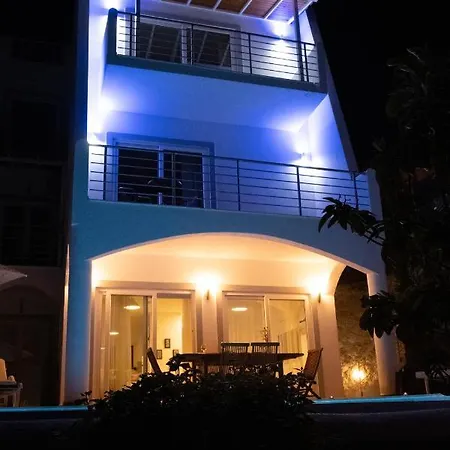 Ayseguel Willa Kalkan